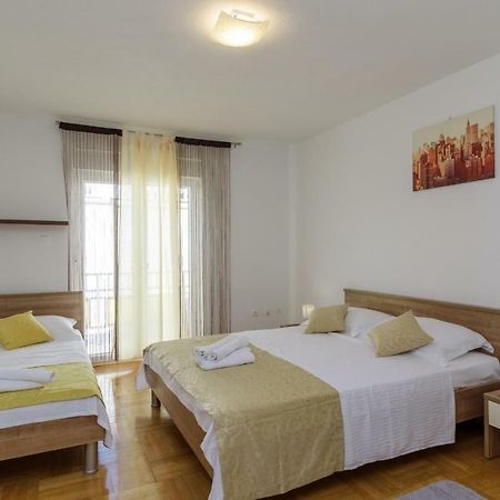 Renic Apartmani Каштела Экстерьер фото
