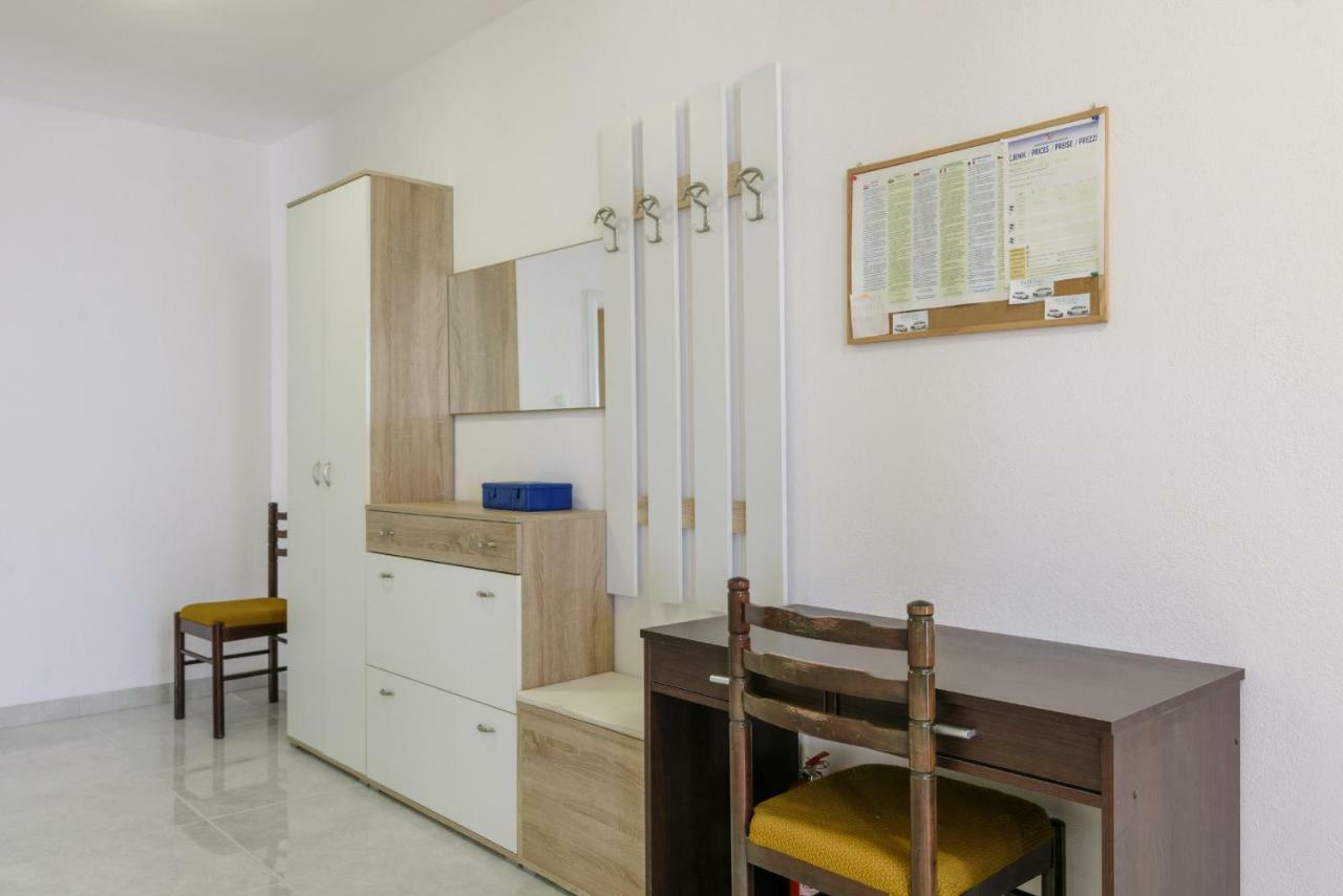 Renic Apartmani Каштела Экстерьер фото