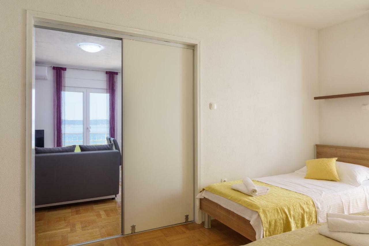 Renic Apartmani Каштела Экстерьер фото